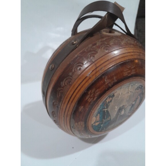 Vintage Wooden Canteen - Picture 2 of 7